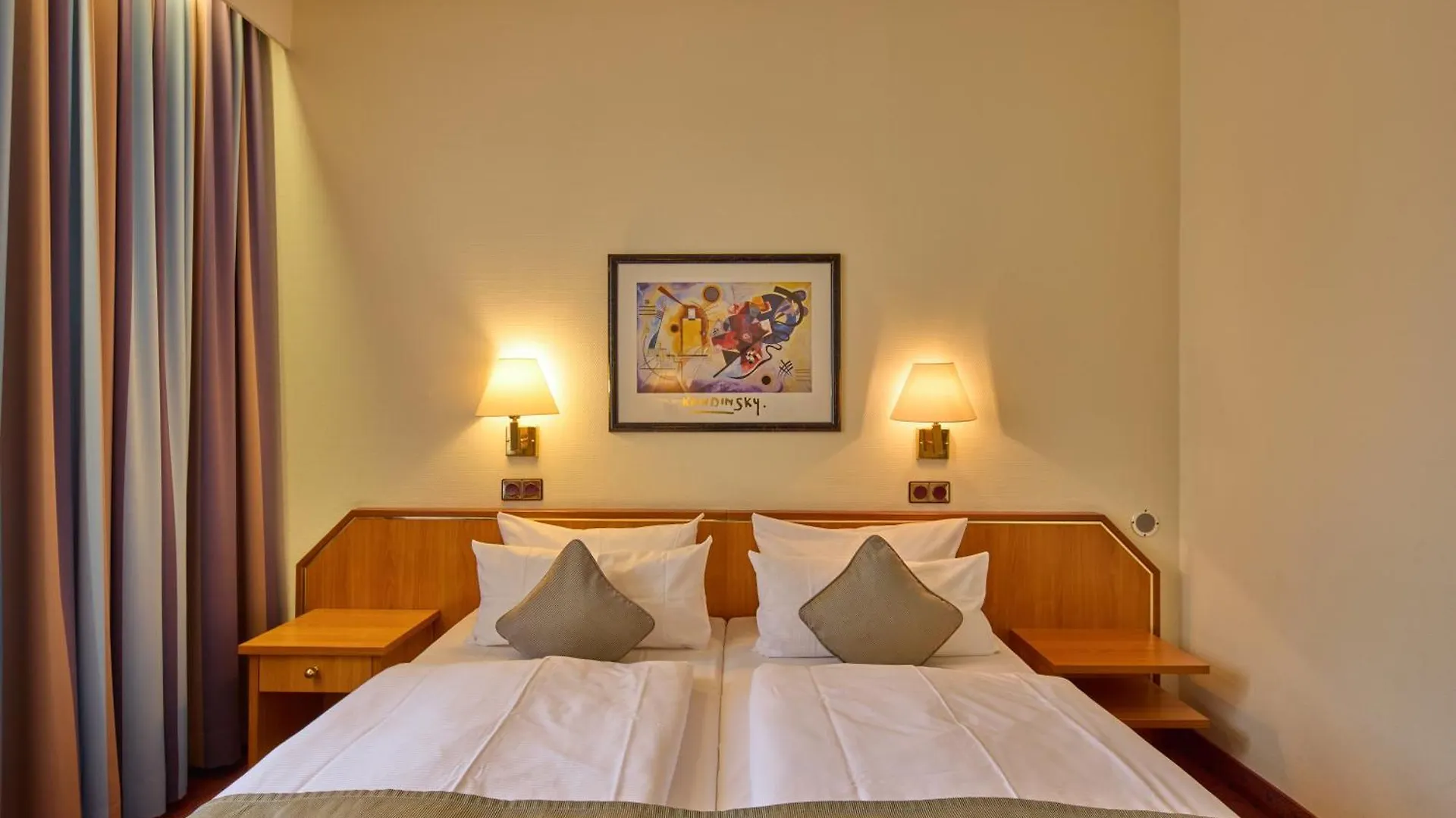 Trip Inn Hotel Esplanade, Duesseldorf
